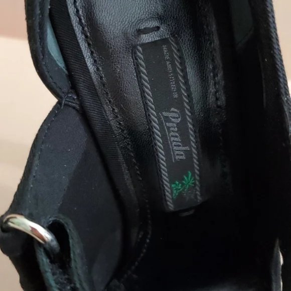 Prada Blue and White Designer Heels - Picture 12 of 12